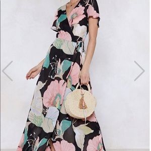 Wrap dress lightweight great for spring or summer